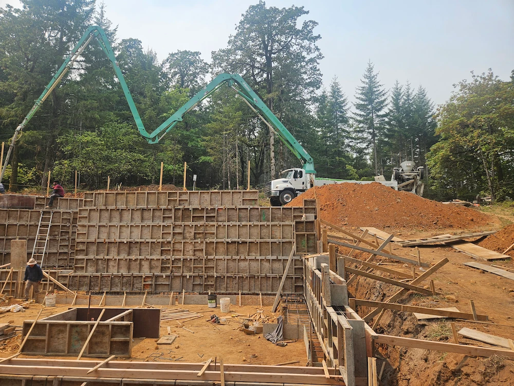 Kingdom Construction On The Job